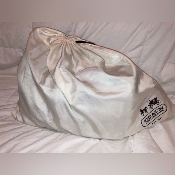 Vintage coach shoulder bag - Picture 5 of 11